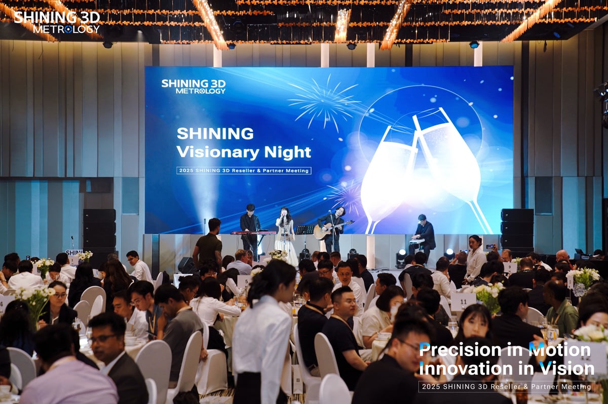 SHINING Visionary Night